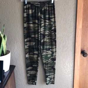 One size camo leggings
